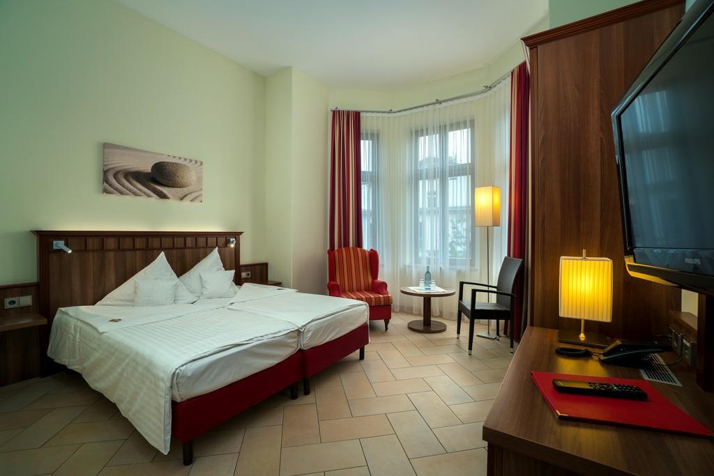 Waldhotel Граль-Мюриц Экстерьер фото